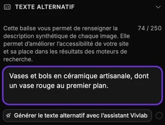 Une description alternative renseignée pour une photographie de céramiques.